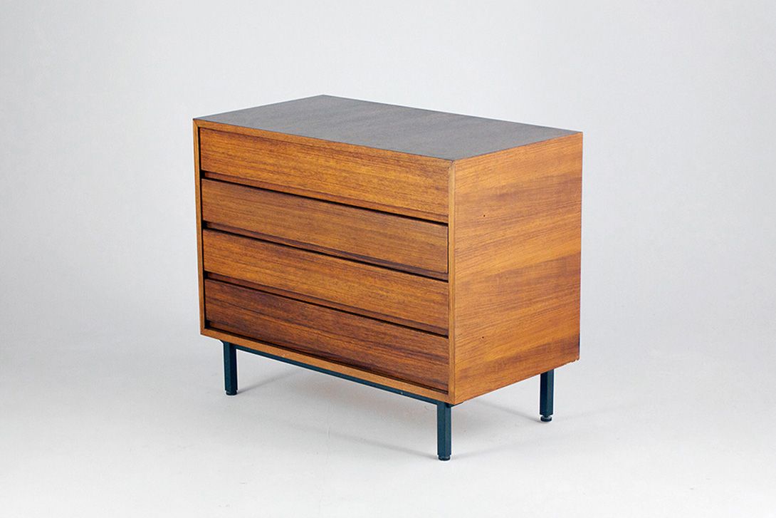 Foto Small Sideboard with Shutters Rosewood Germany 1960 w90