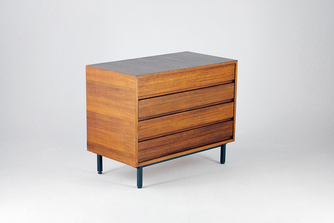 Foto Small Sideboard with Shutters Rosewood Germany 1960 w90