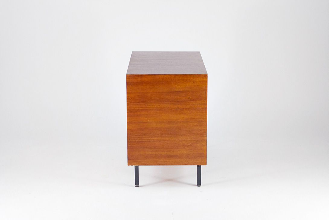 Foto Small Sideboard with Shutters Rosewood Germany 1960 w90