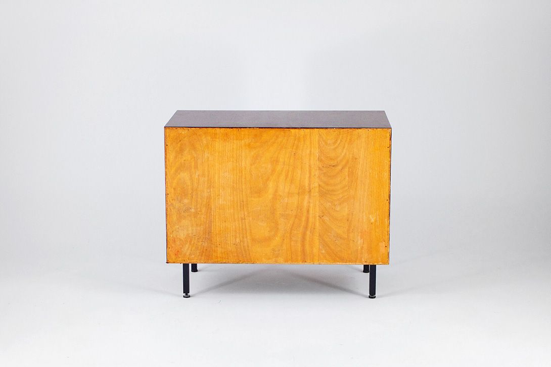 Foto Small Sideboard with Shutters Rosewood Germany 1960 w90