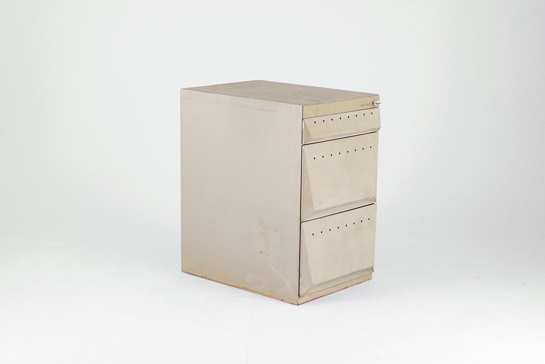 Foto Small Metal Drawer Cabinet Olivetti 1954