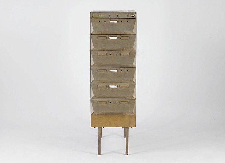 Foto High Metal Drawer Cabinet  Olivetti 1955