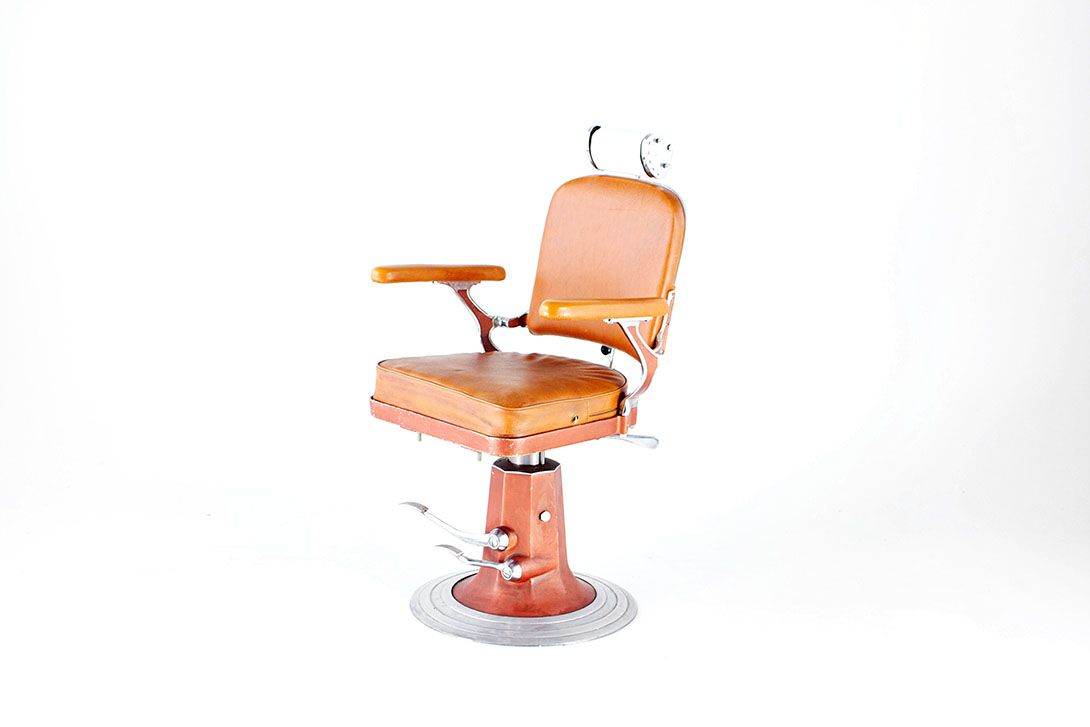 Foto 50&#8217;s Barber Chair, Cognac Coloured Leather Upholstery