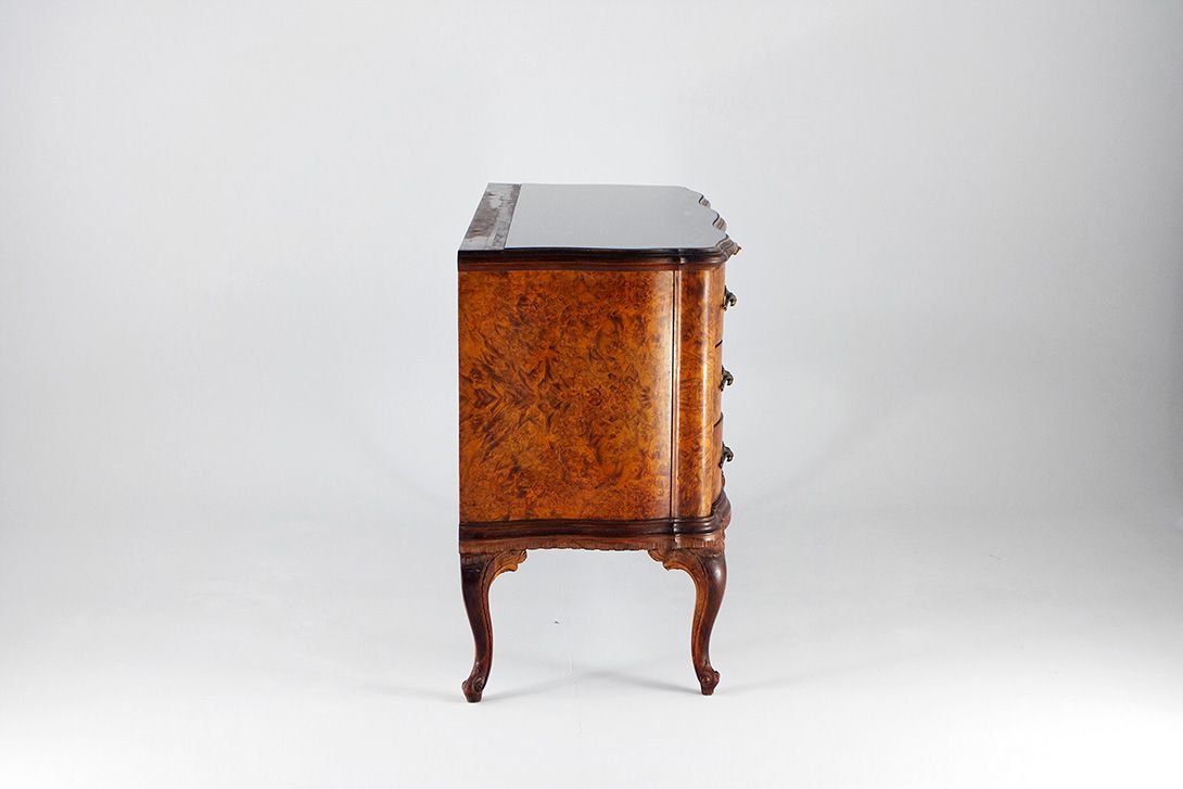 Foto George III Style Mahogany Serpentine Antique Chest of Drawers with golden Mirror h218x144x57