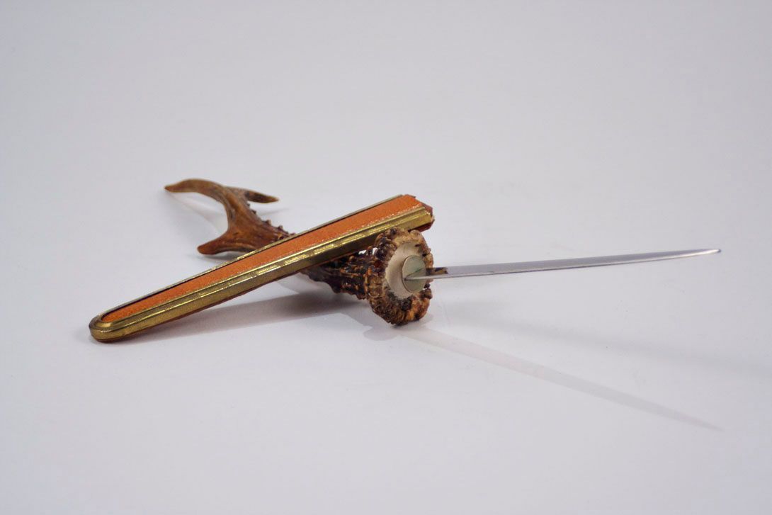 Foto Extraordinary Antler Letter Opener With Sheath