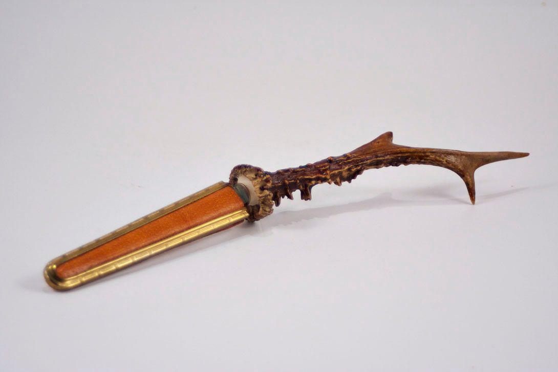 Foto Extraordinary Antler Letter Opener With Sheath
