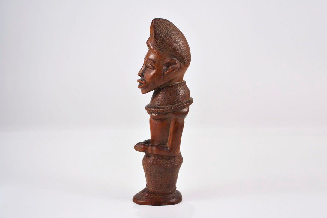 Foto African Carved Wood Sculpture, Topless Woman