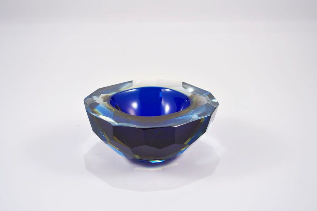 Foto Glass Ashtray, Transparent With Cobalt Blue Inside, Hexagonal Cut