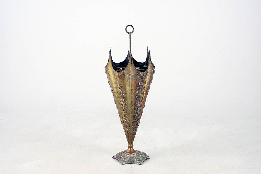 Foto 19th Century Style Umbrella Stand, Brass and Rich Floral Embelleshing