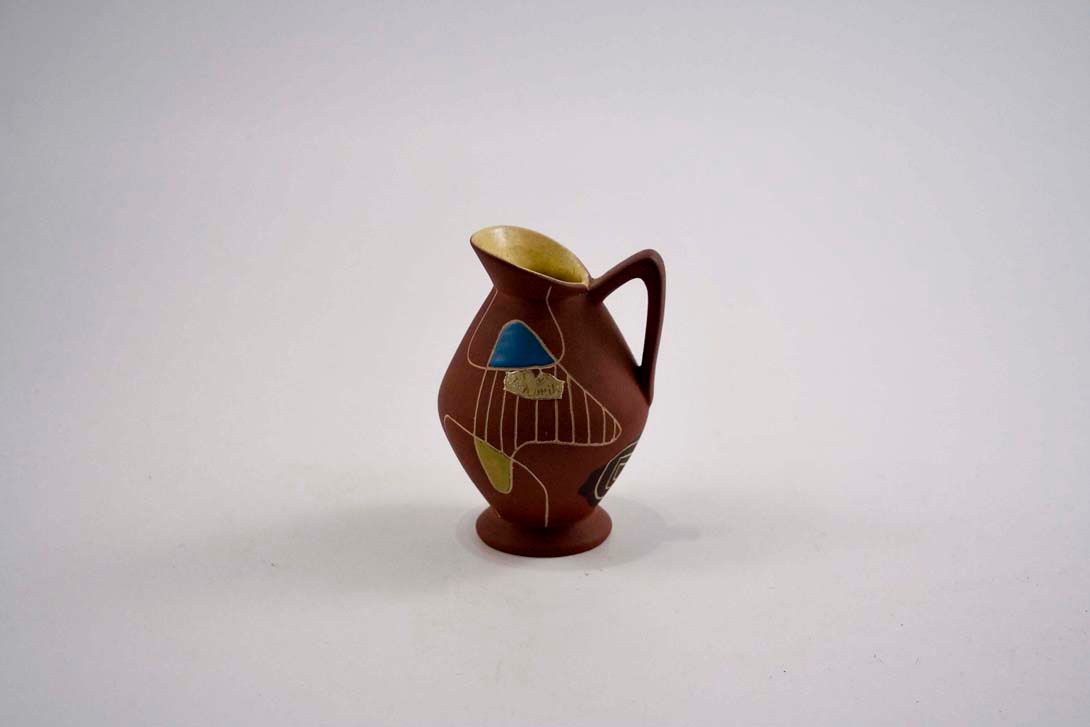 Foto Small Ceramic Table/Mug Vase with Handle, Red/Rust h13 A6