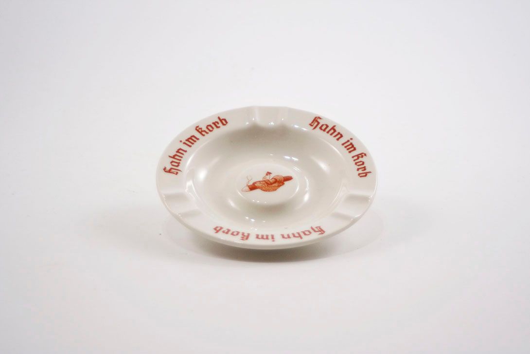 Foto Ashtray &#8220;Hahn im Korb&#8221; / &#8220;Cock of the Walk&#8221;