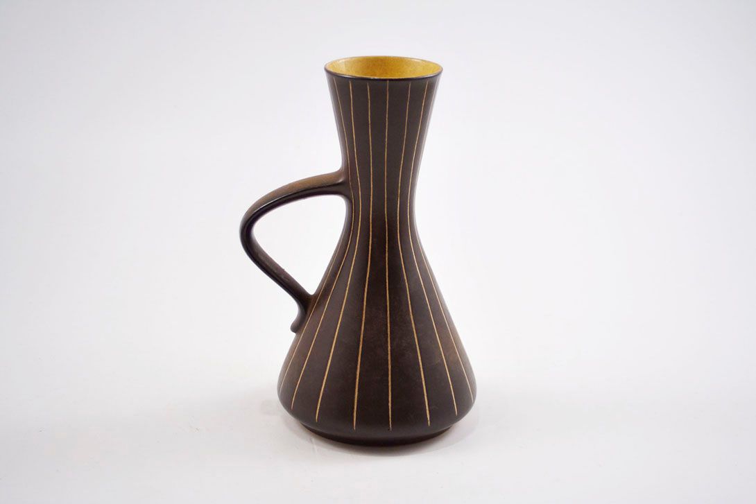 Foto Ceramic Jug Vase, Lined, Black B4