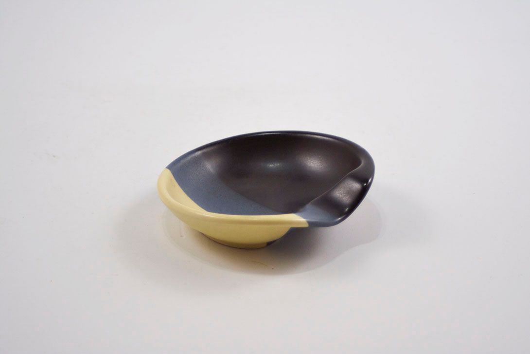 Foto Ashtray, Ceramic, Matte Surface, Black/Anthracite/Yellow