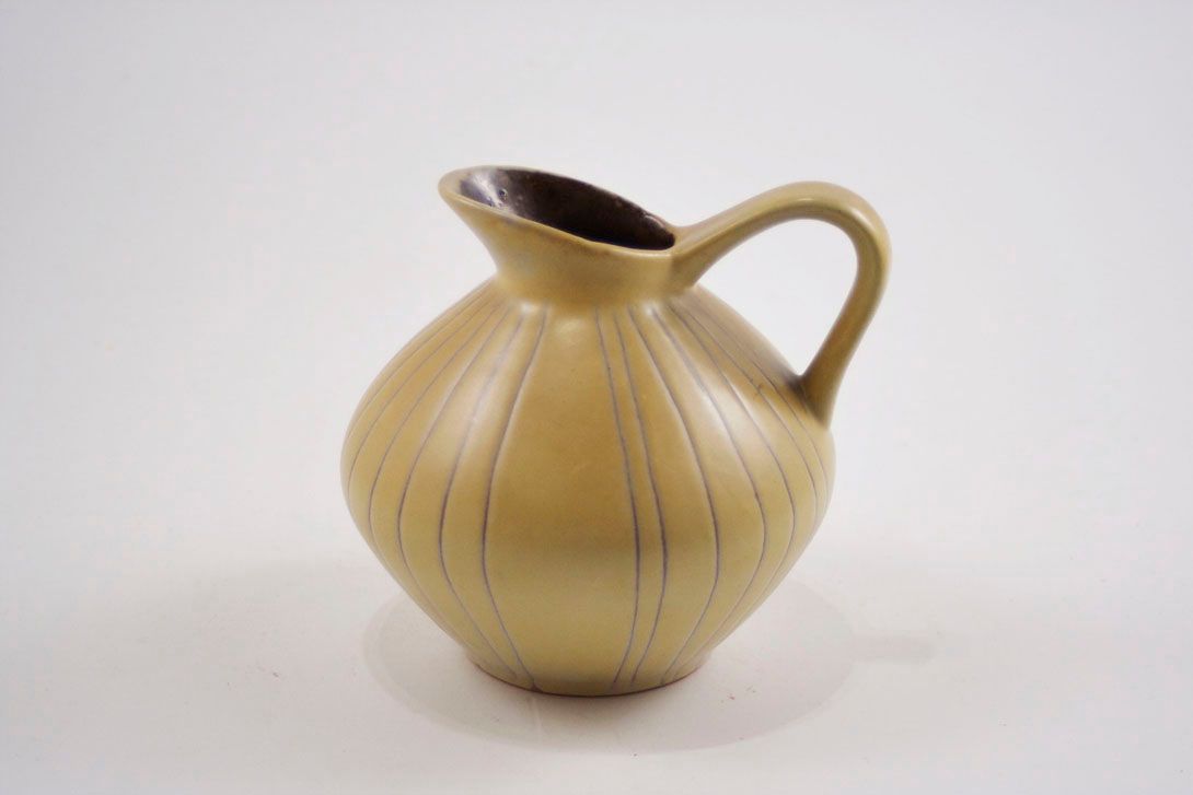 Foto Small Mustard Ceramic Jug Vase h14 B5