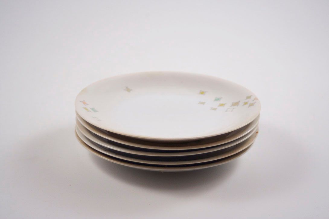Foto Set of Five Porcelain Dessert Plates, Pale Multicoloured Diamond Pattern Germany 1947