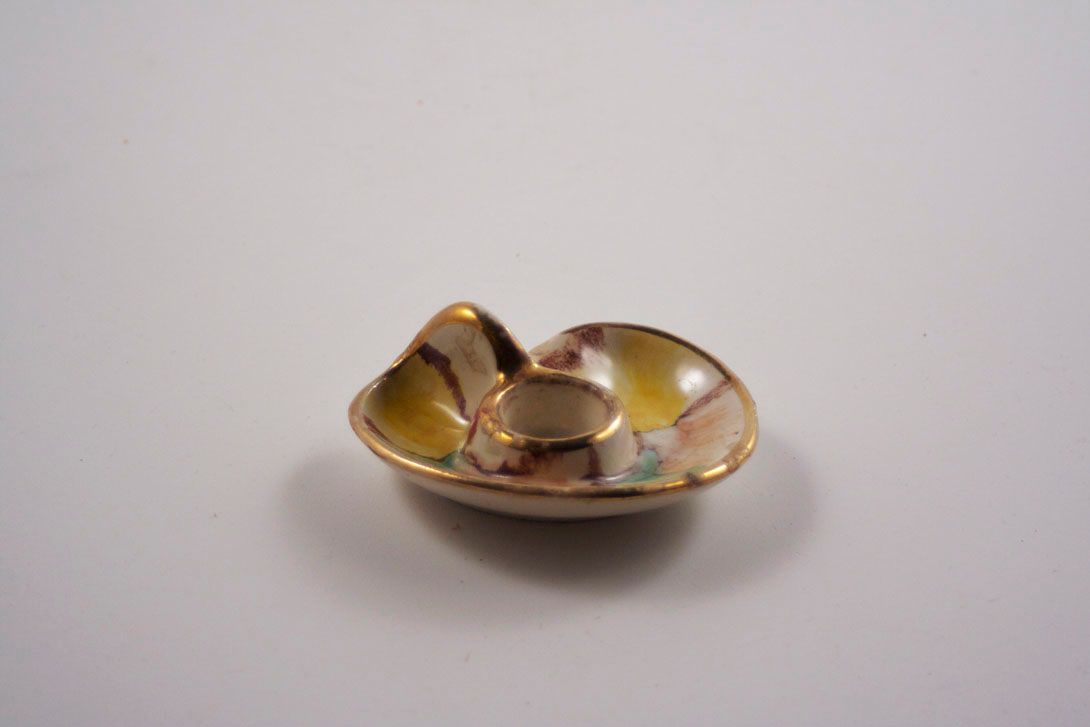 Foto 50&#8217;s Ceramic Candle Holder with Centered Sinkhole, Pale Multicoloured Design, Gold Edge