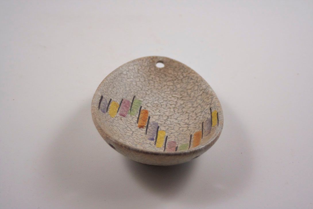 Foto Longish Oval Shaped Ceramic Bowl, Grey Cracked Decor, 1959