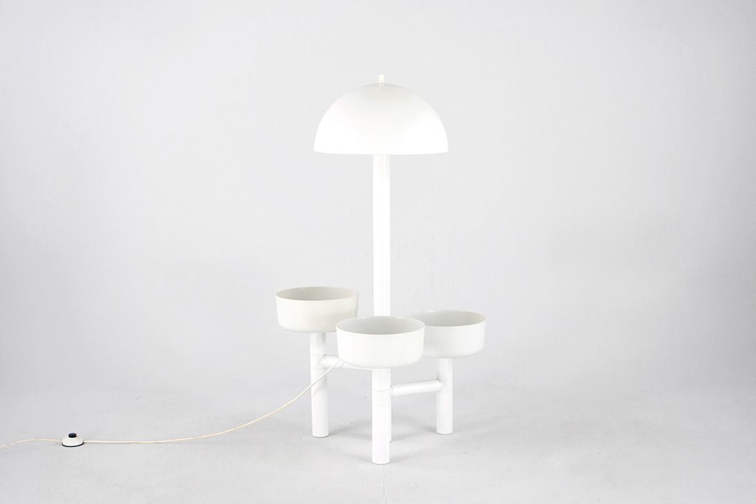 Foto Floor Lamp with Flower Pots 1969 h113 B1+