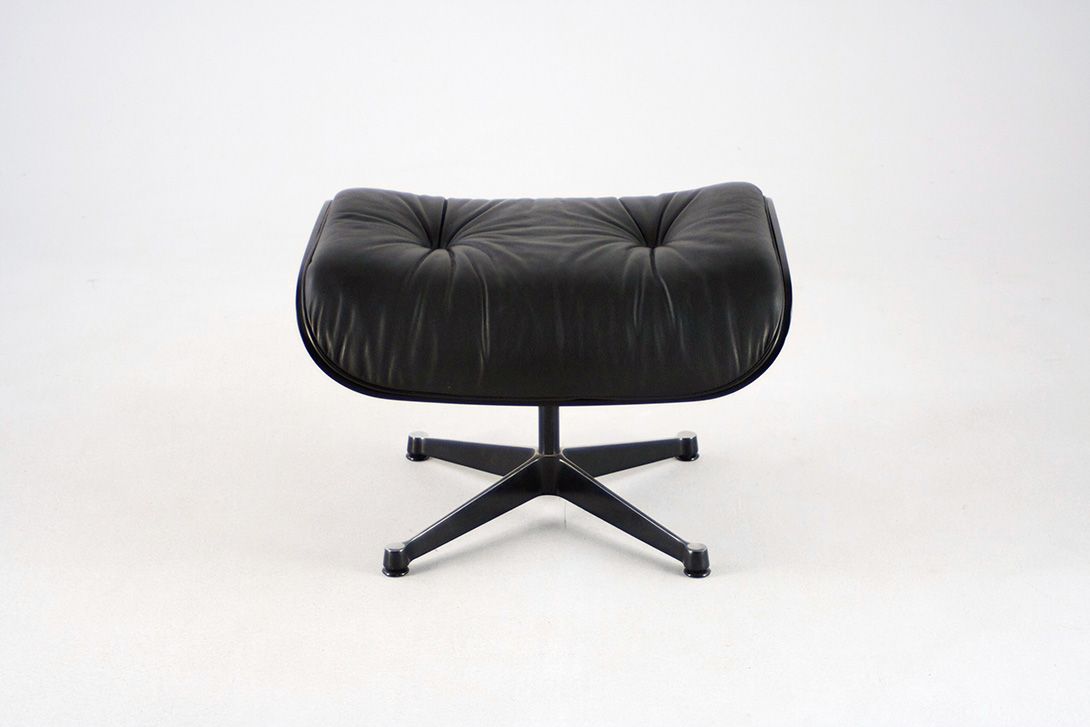 Foto Lounge Chair Ottoman