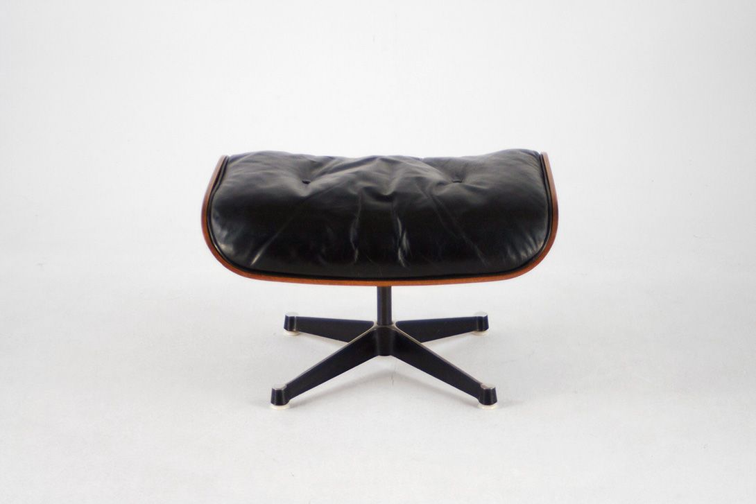 Foto Lounge Chair Ottoman