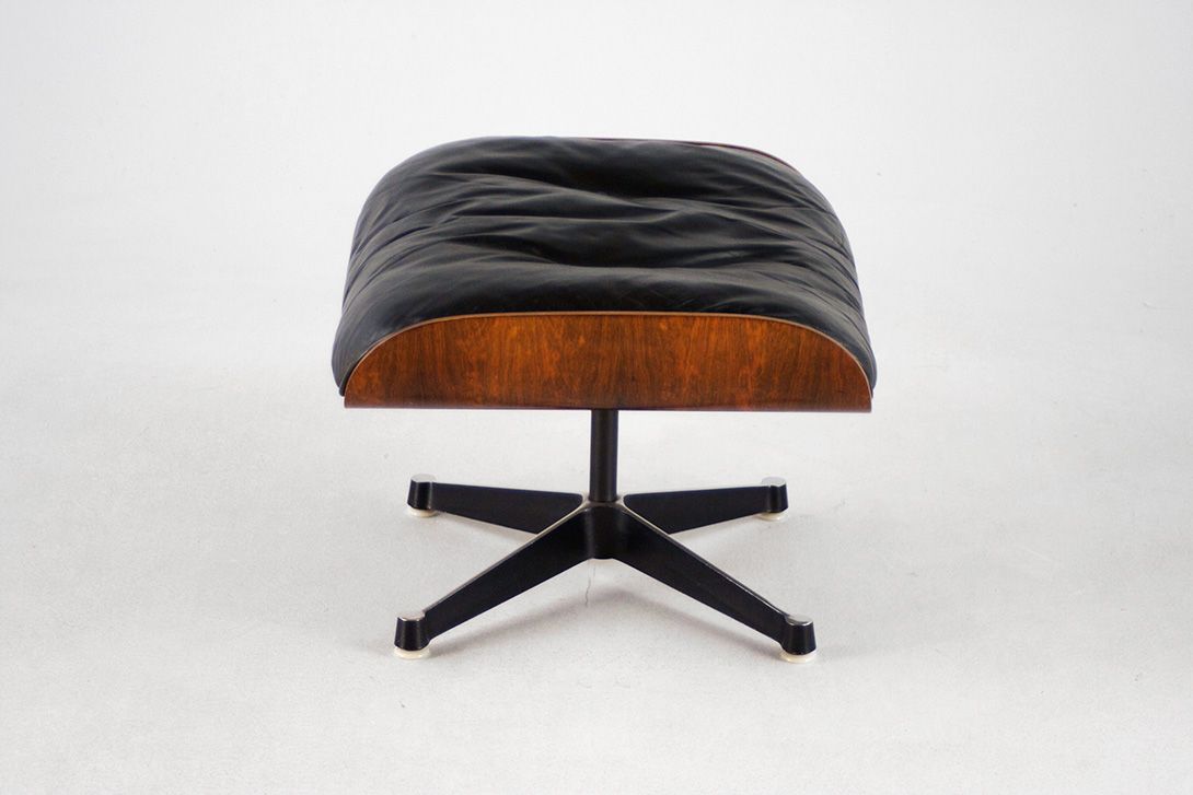 Foto Lounge Chair Ottoman