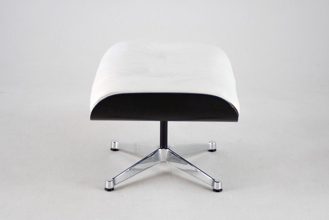 Foto Lounge Chair Ottoman