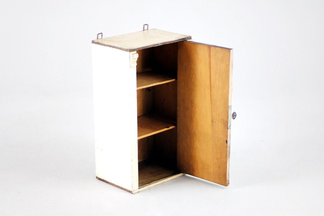Foto Cupboard Geselliger Verein h54x31x22