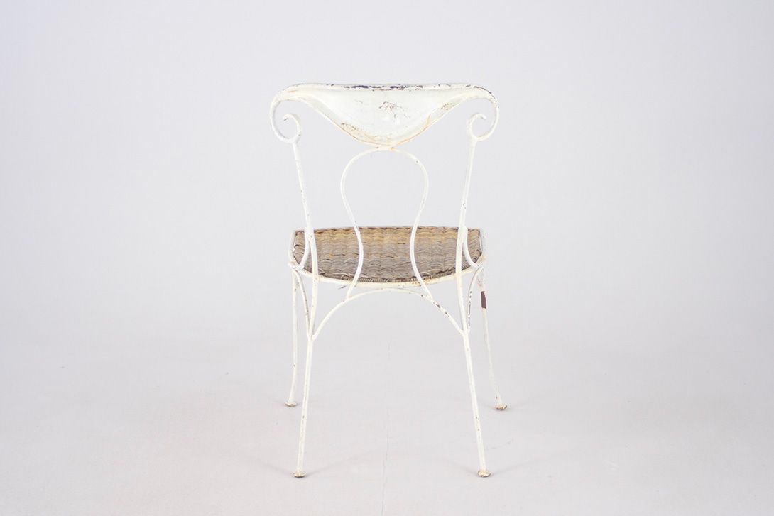 Foto French Patio Chair with Braided Seat