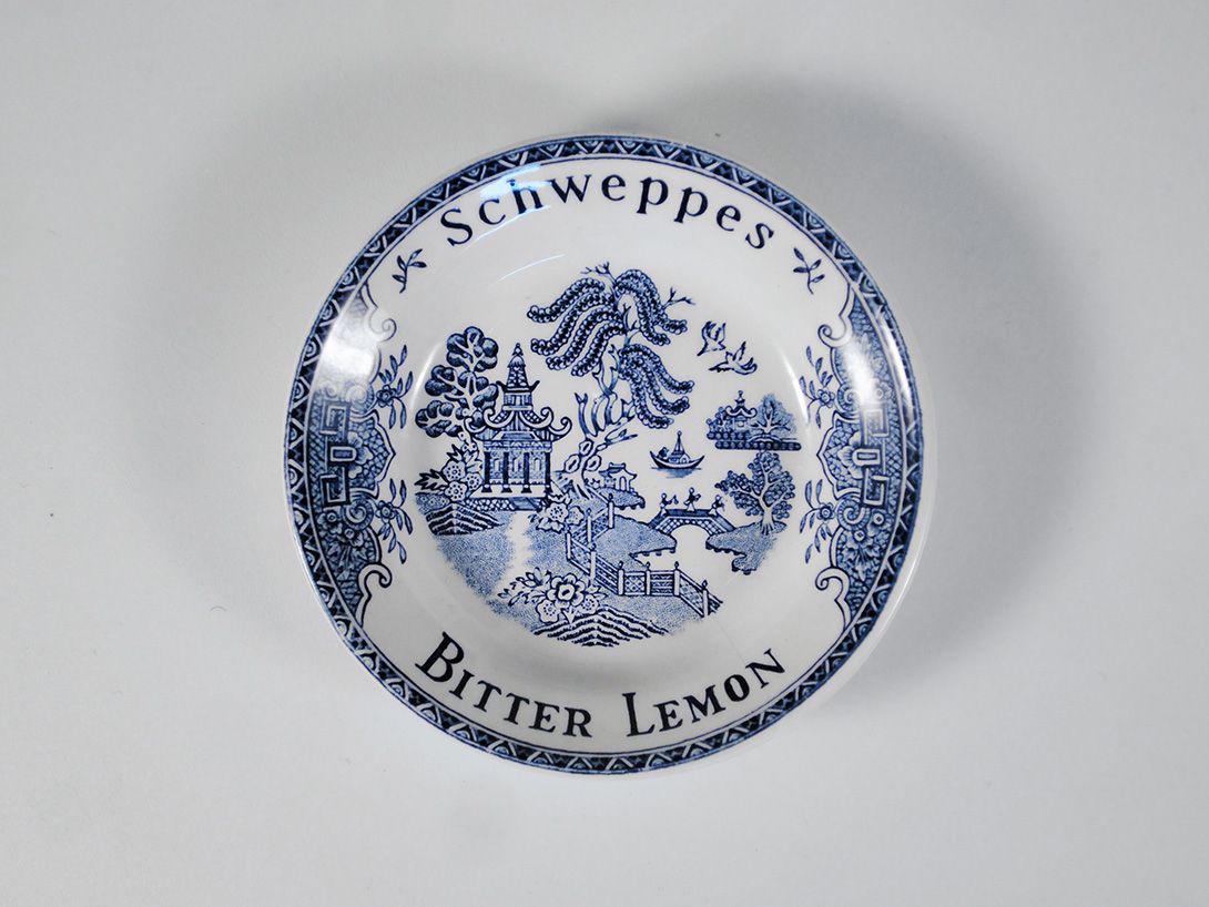 Foto Decorative Plate Schweppes