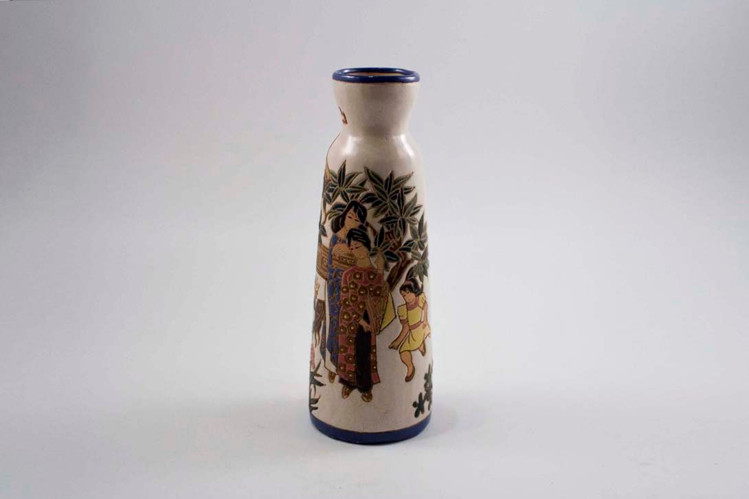 Foto Chinese Ceramic Table Vase, Female Figures h33 E4