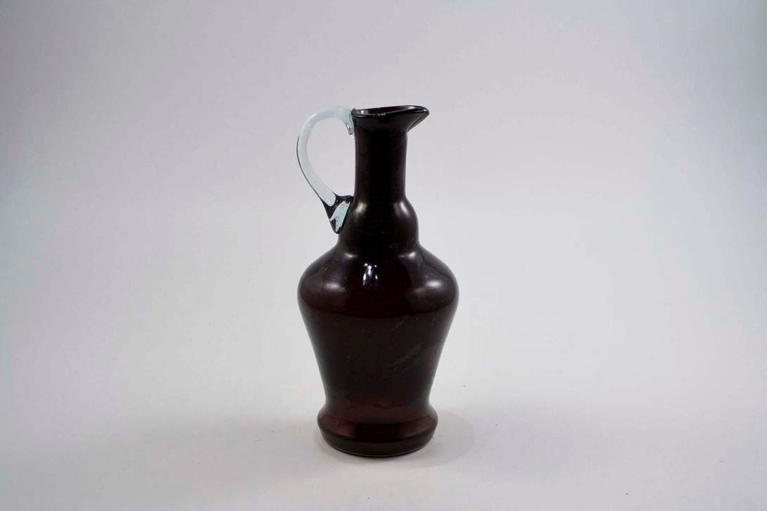 Foto Deep Red Glass Table Vase Jug h28