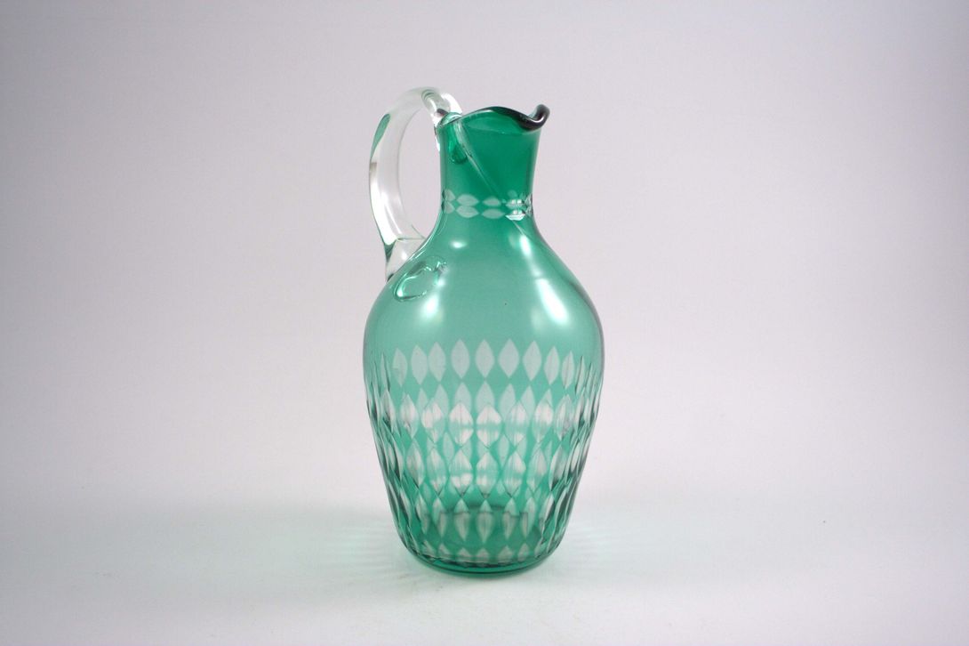 Foto Green Glass Pitcher