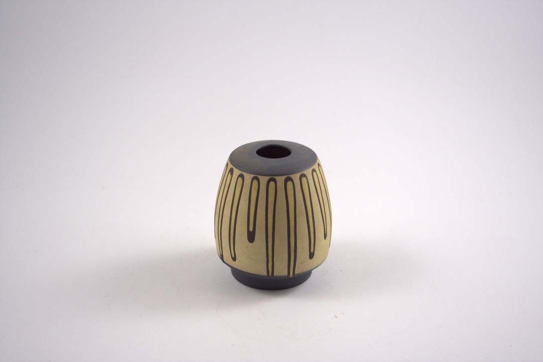 Foto Ceramic Table Vase Brown Beige h10 A5