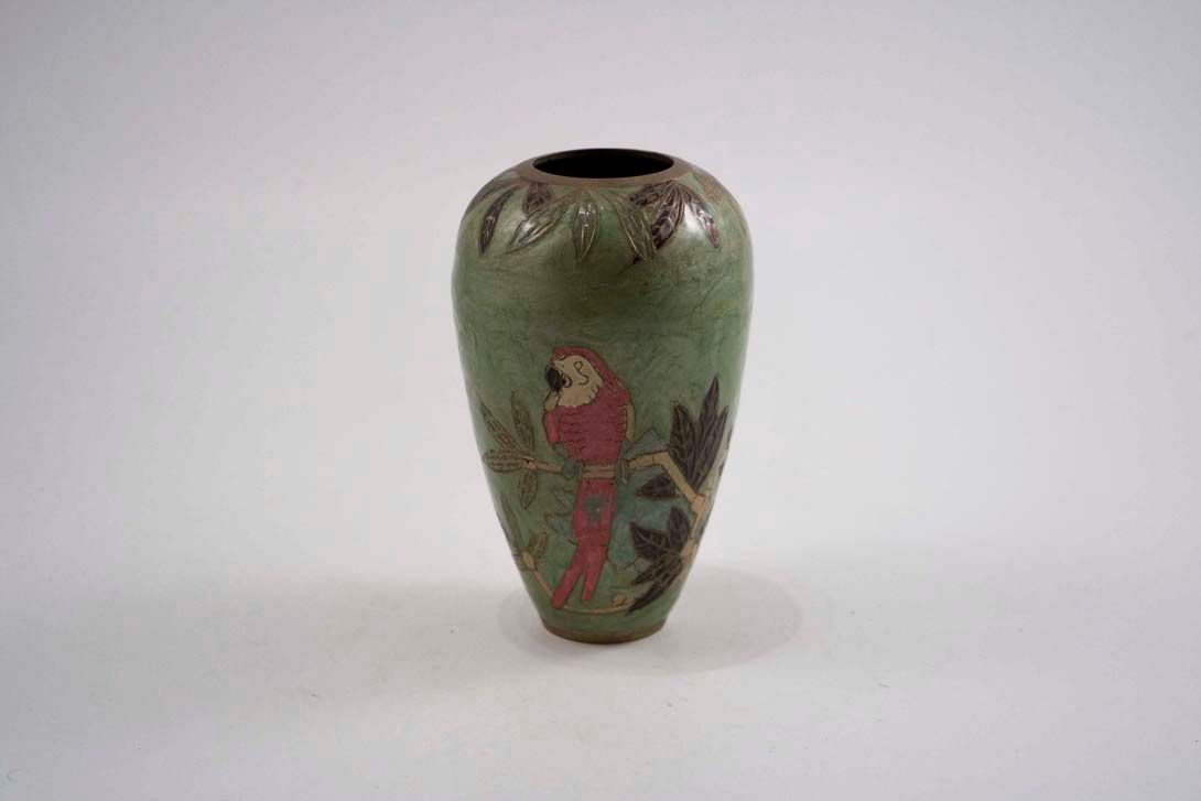 Foto Lime Green Metal Table Vase with Parrot Decor h18