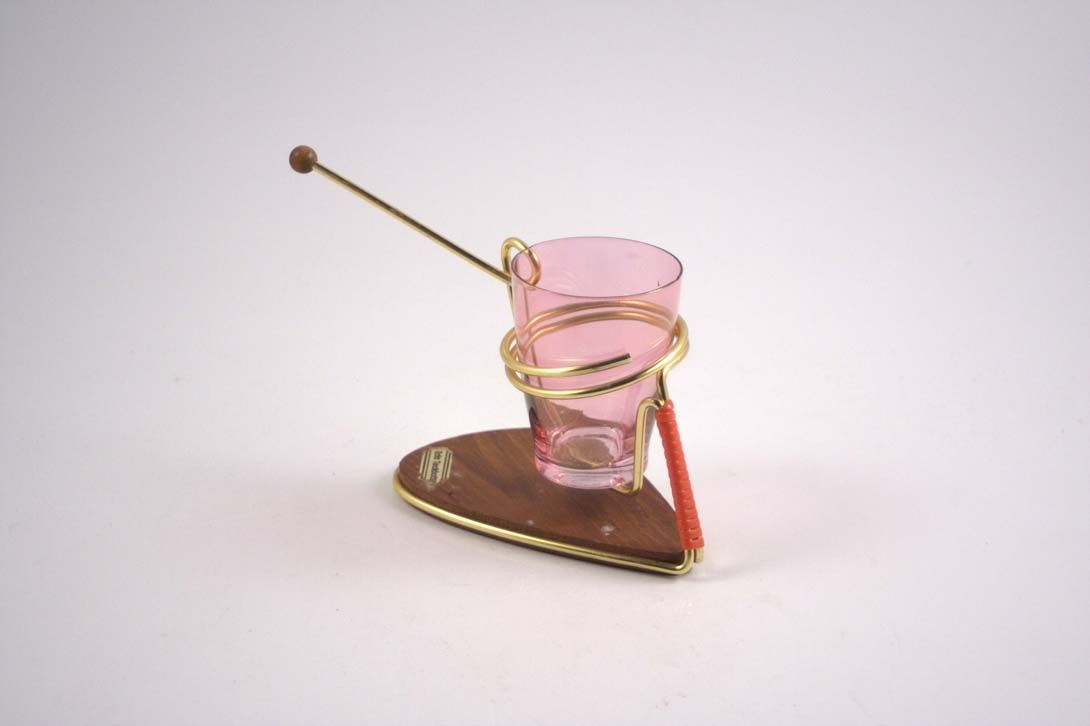 Foto Metal Stand Wooden Ground, Drinking Glass, Pale Rose