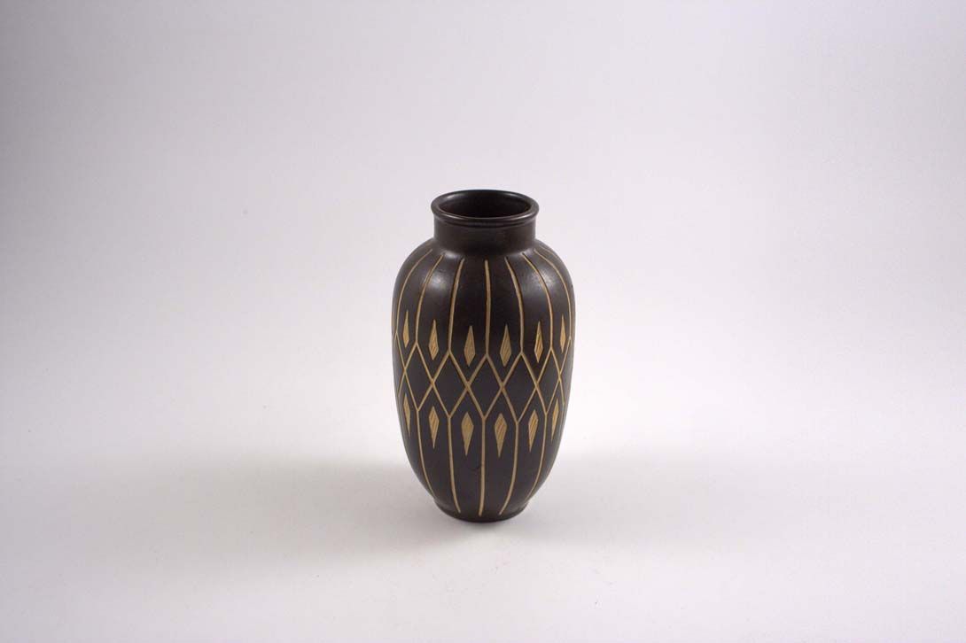 Foto Ceramic Table Vase Brown Beige Pattern B4