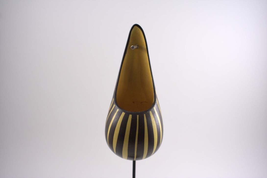 Foto Ceramic Hanging Vase Brown Yellow Stripes