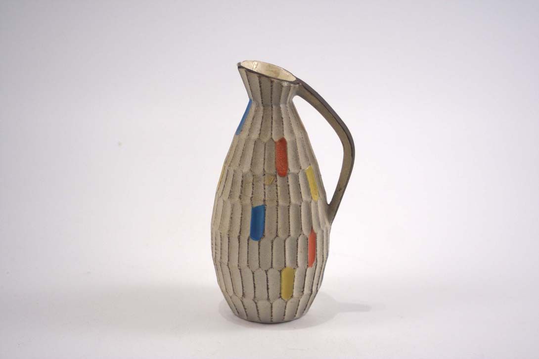Foto Ceramic Table Vase Jug Fluted h17 A5