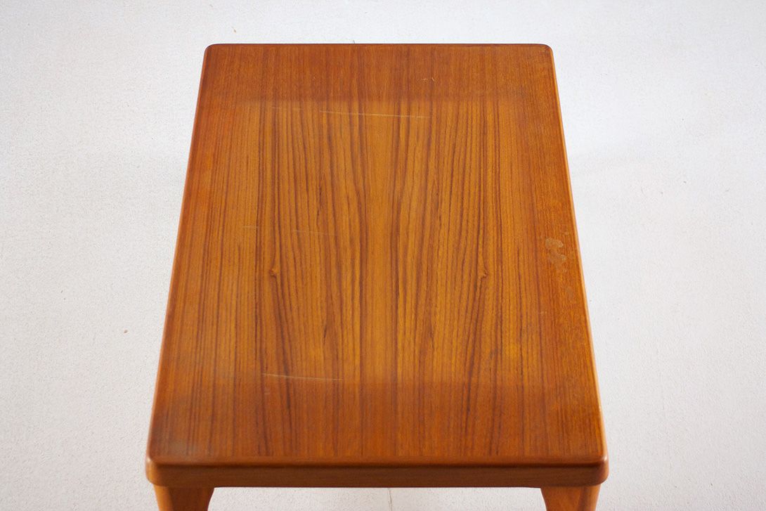 Foto Danish Teak Low Side Table 1978 h22x64x44