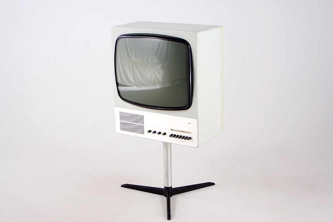 Foto Braun TV h106x60x40 //