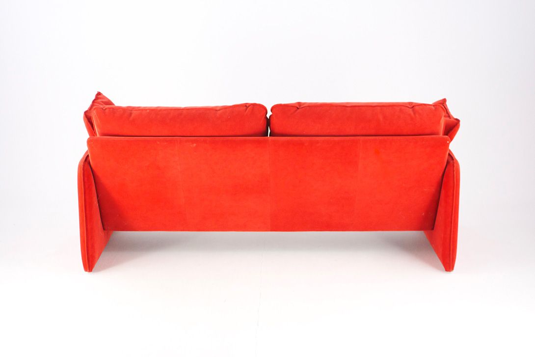 Foto B&#038;B Italia Sofa Red Suede 1972
