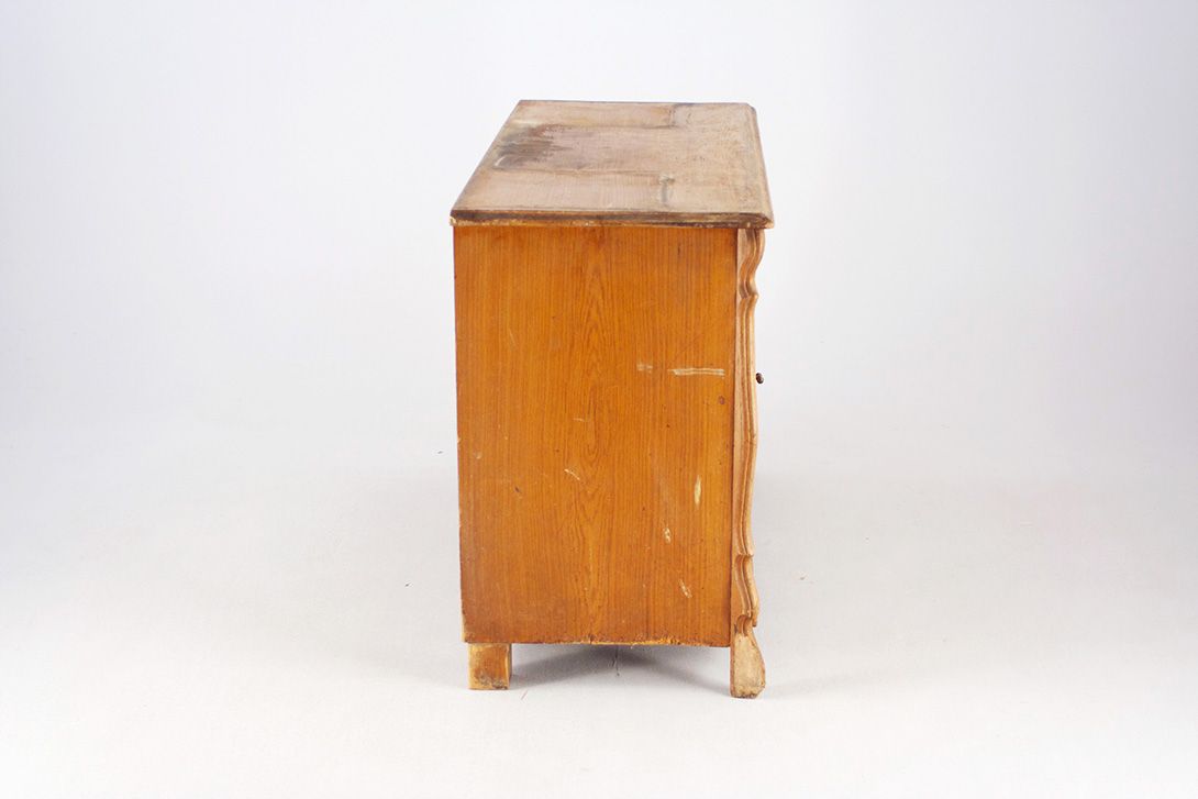 Foto Wood Dresser