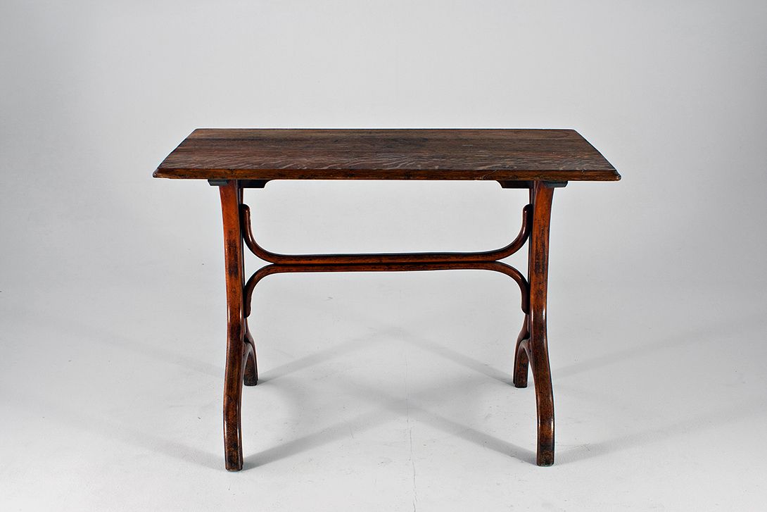 Foto Bentwood Thonet Table 1890 h70x100x55