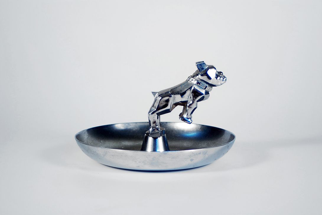 Foto Chrome Ashtray,  Jumping Bulldog