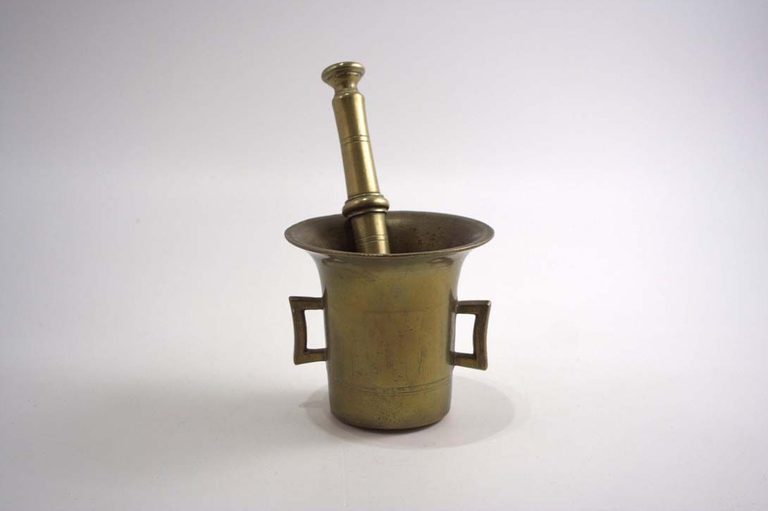 Foto Big Mortar Pestle Solid Brass h14 Munich 1880