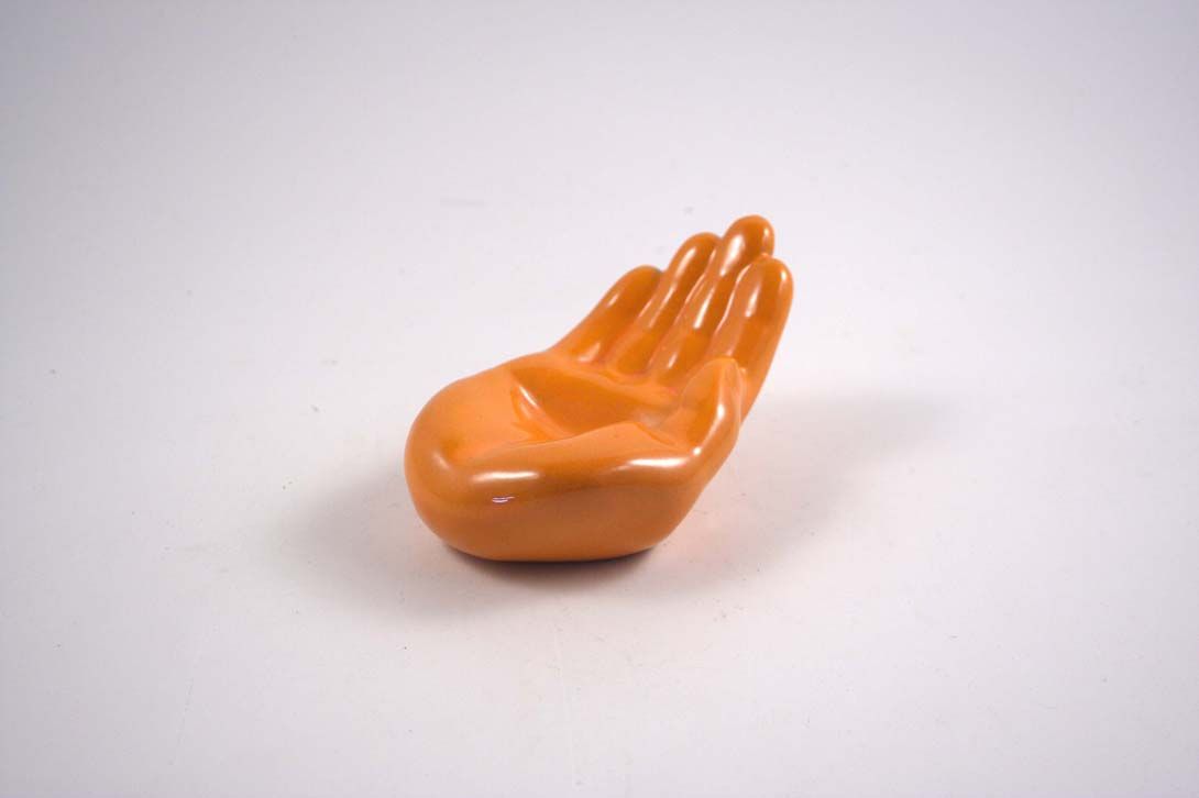 Foto Ceramic Ashtray, Open Hand/Palm, Orange
