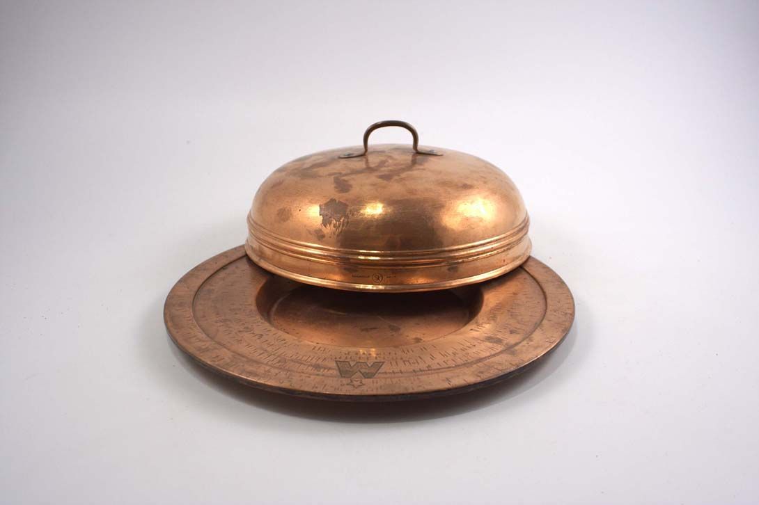 Foto Copper Platter with Cover Café Moskau h12 Berlin 1970