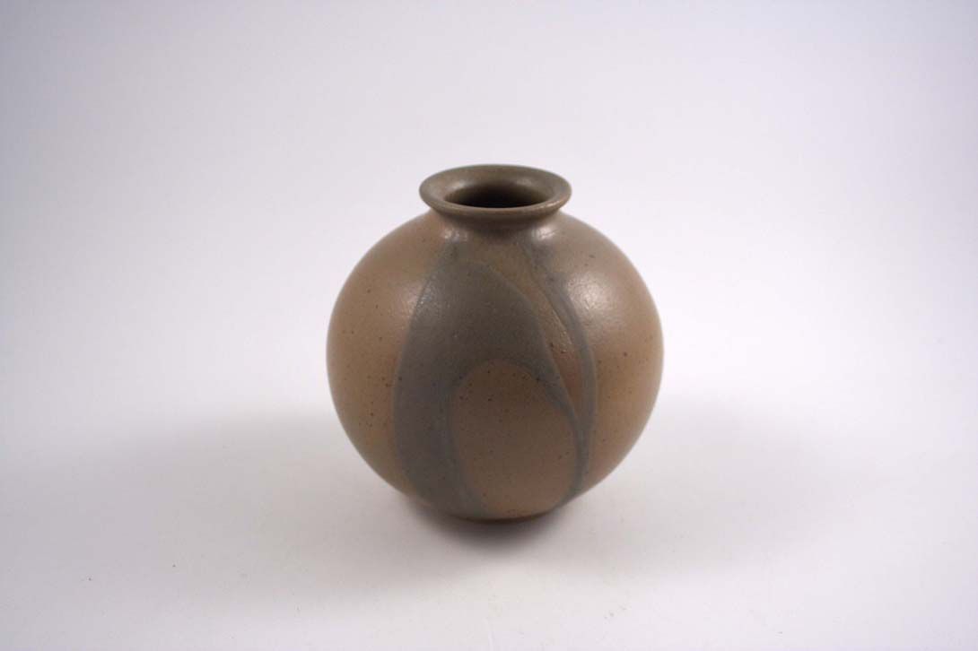 Foto Round Brown Ceramic Table Vase h17 C4
