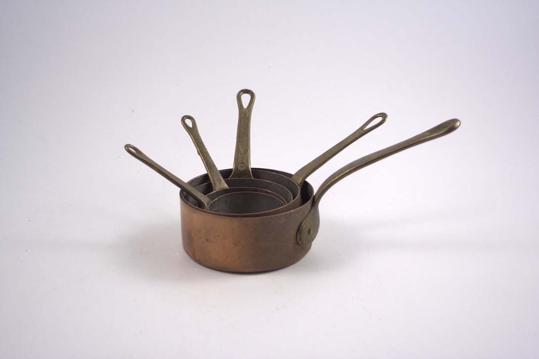 Foto Copper Pots Different Sizes with Brass Holders h24 Spreewald 1925