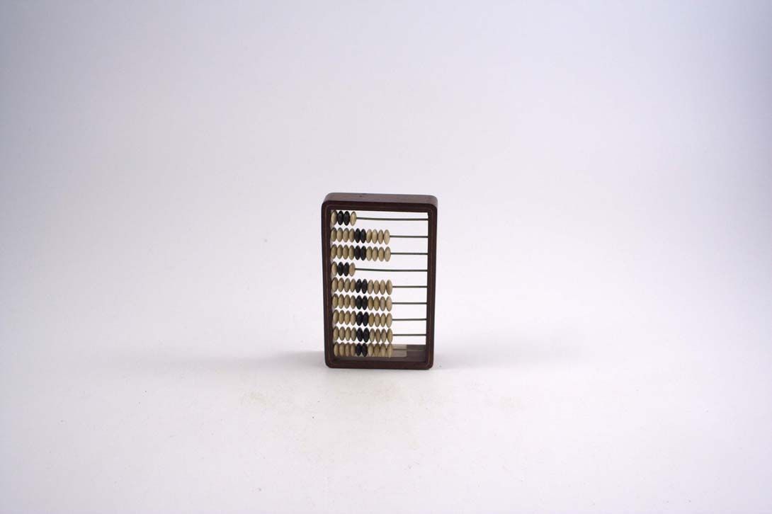 Foto Little Simple Rustic Abacus for Pupils h14